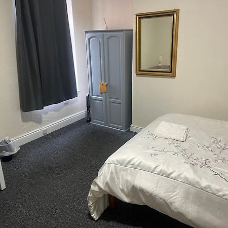 莱切斯特 Pc House酒店 外观 照片
